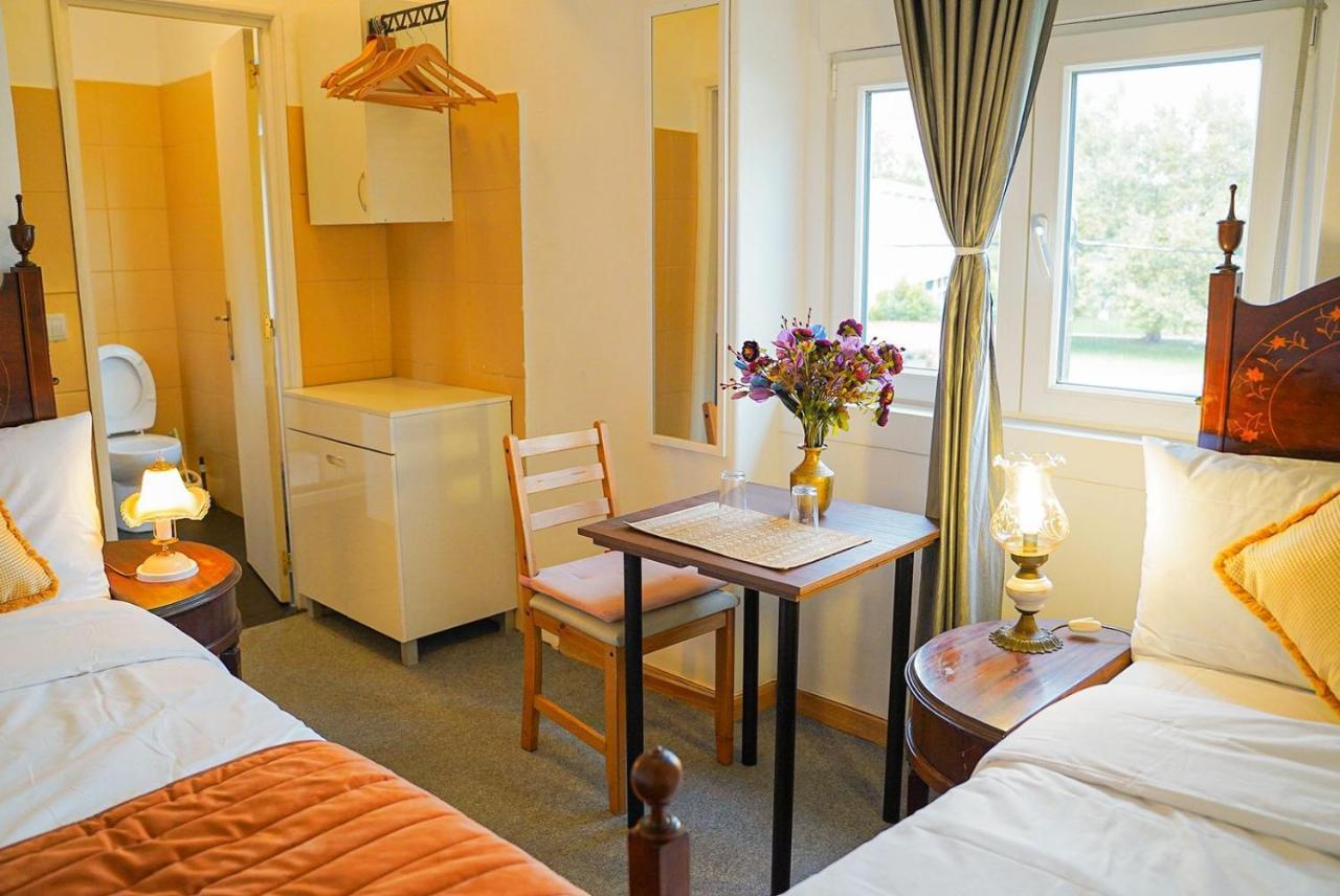 Residencial Airside Palace Lisbon Bagian luar foto